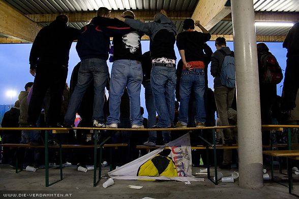 Am Ende kann der Fanblock ein 4:0 und den Aufstieg ins Semifinale feiern