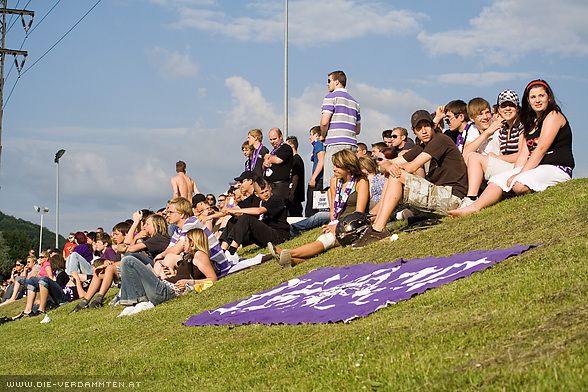 ... auf ca. 350 Austria-Fans