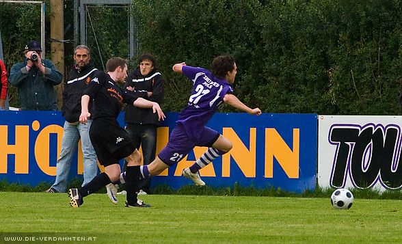 Nico Mayer konnte heute meistens nur mit Fouls gebremst werden