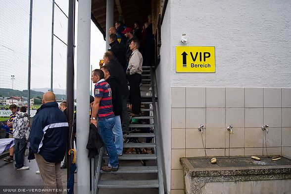 F�r die Einheimischen wird eine streng bewachte VIP-Area bereitgestellt