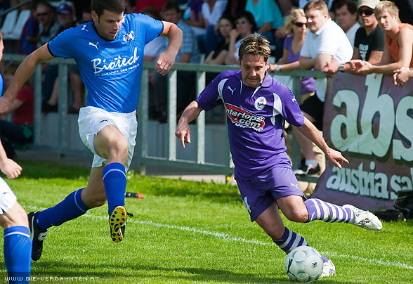 Bergheim geht zwar mit 1:0 in F�hrung, Heli Rottensteiner gelingt aber noch vor der Pause der Ausgleichstreffer