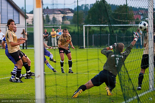 Ein lupenreiner Hattrick bringt die 3:1 Entscheidung