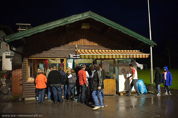 Au�endependance der Pucher Kantine