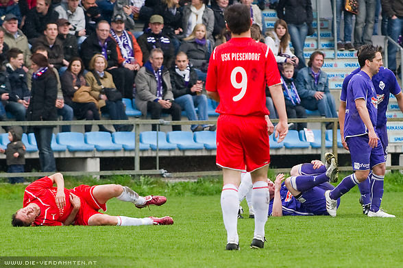 Die 2. Halbzeit ist gepr�gt von vielen Fouls und wenig Spielszenen