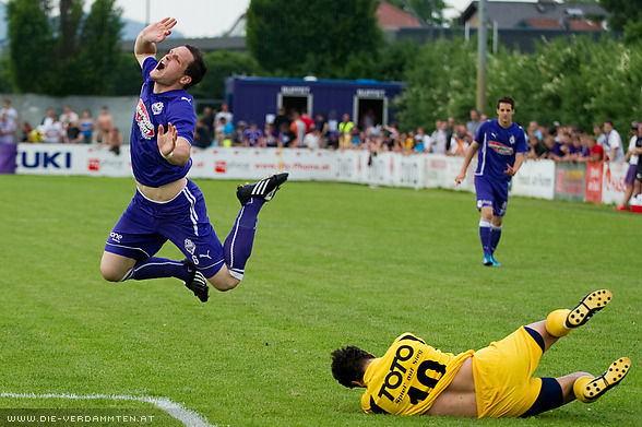 Foul an Peter Urbanek