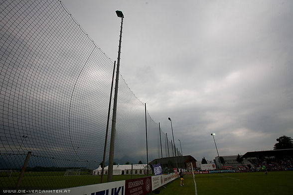 Nach der Pause k�ndigen sich unheilvolle Gewitterwolken an