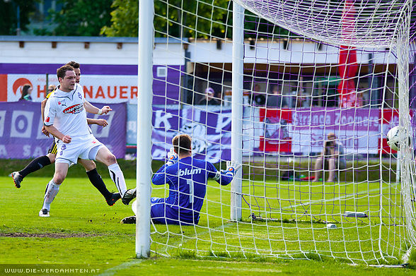 In der 19. Minute trifft Peter Urbanek zum 1:0