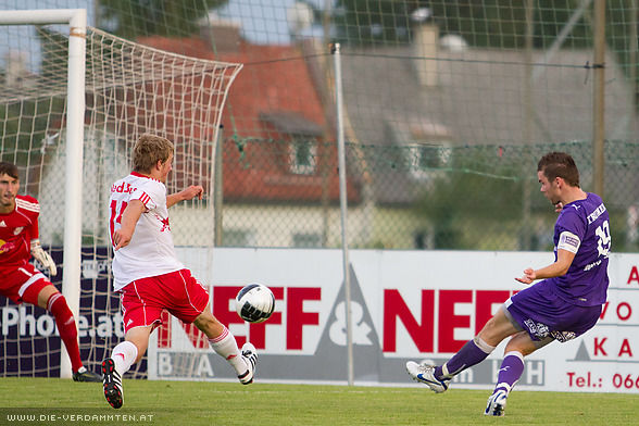 In der 43. Minute geht die Austria mit 1:0 in F�hrung
