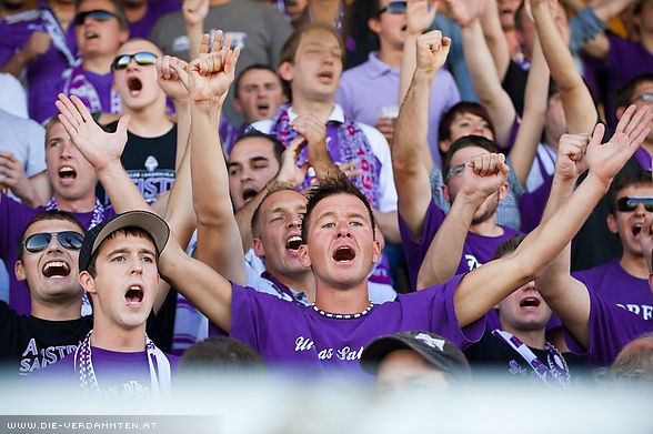 Wir singen und klatschen nur f�r Euch