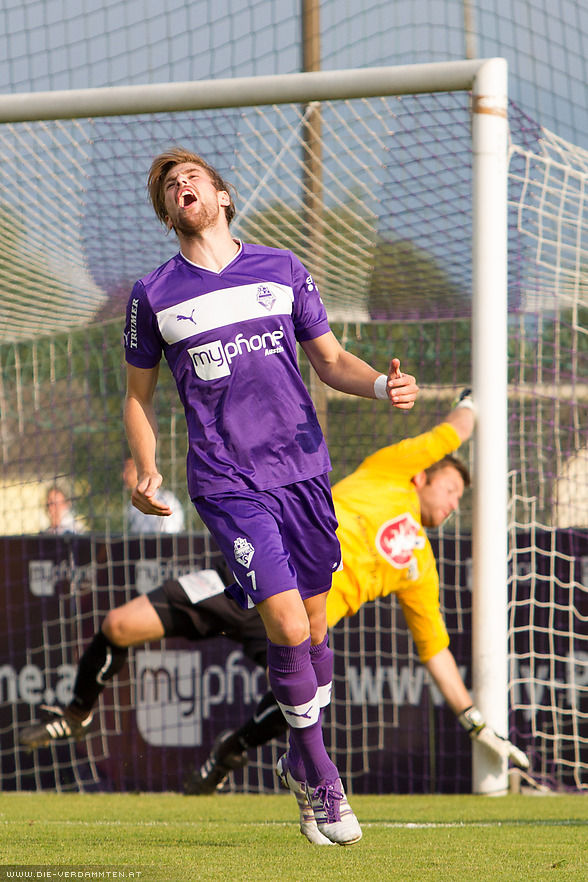 Christoph H�bl nach einer vom Altach-Goalie vereitelten Chance