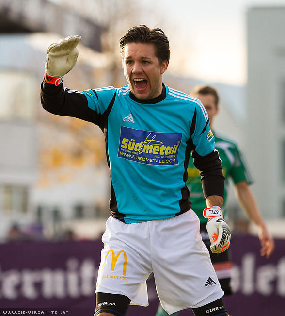 St. Johann-Goalie Ludwig Stepan