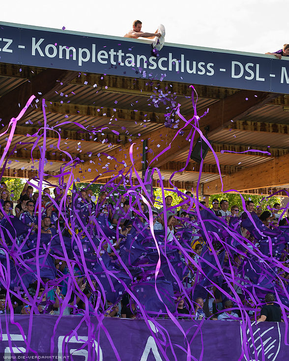 ... f�r das gelungene Intro vor Beginn des Spiels
