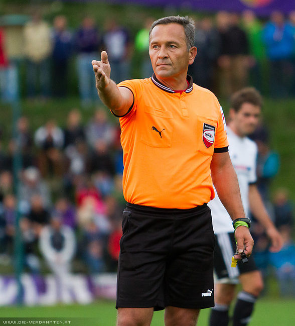 Schiedsrichter Ramiz Begovic