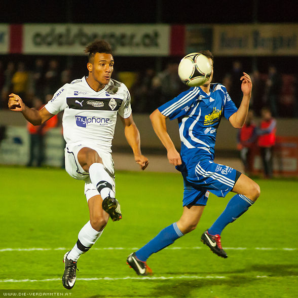 Onisiwo komplettiert in der 90. Minute zum 5:1 Endstand