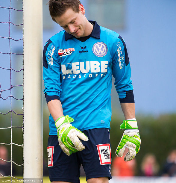 Anif-Goalie Stefan Huber nach dem 3:0 in der 90. Minute