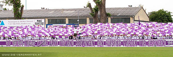 �ber 1.000 Austrianer begleiten die Mannschaft nach Wien