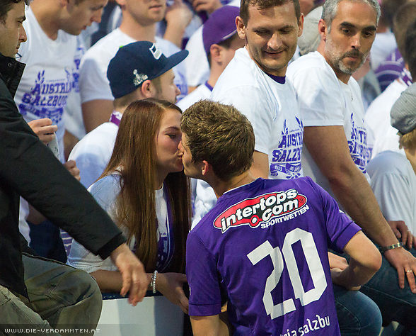 Bussi f�r Simon Sommer