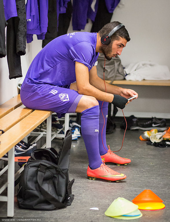 Ibrahim Bing�l vor dem Spiel